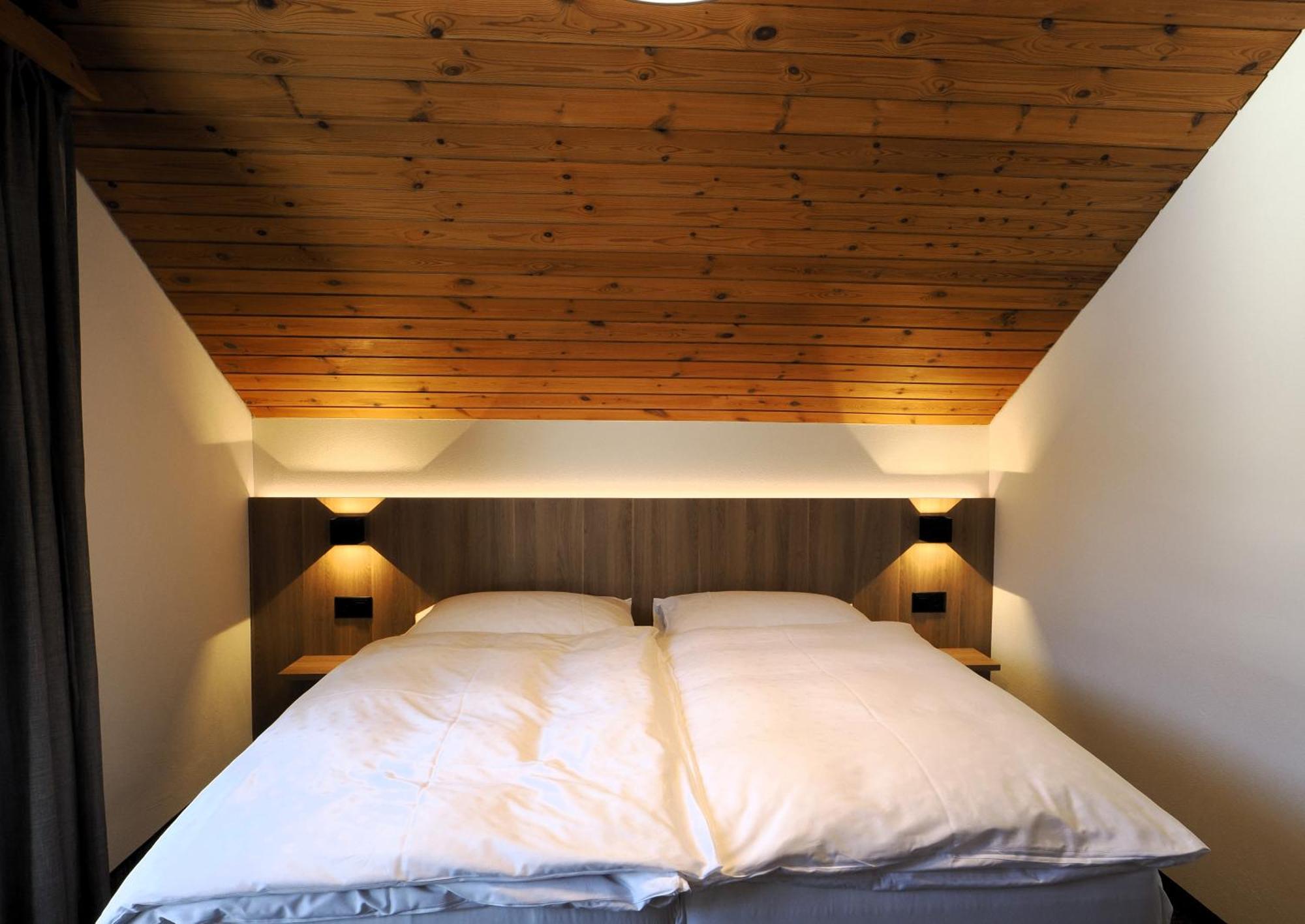 Hotel Alpina Парпан Экстерьер фото